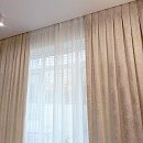 Шторы для гостиной с фиксированными складками на портьерах