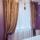 Шторы из тисненого бархата для спальни в классическом стиле